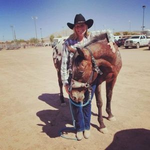 Meet your Posher, Jennifer